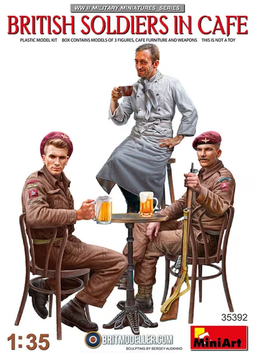1/35 British Soldiers in Cafe de Miniart
