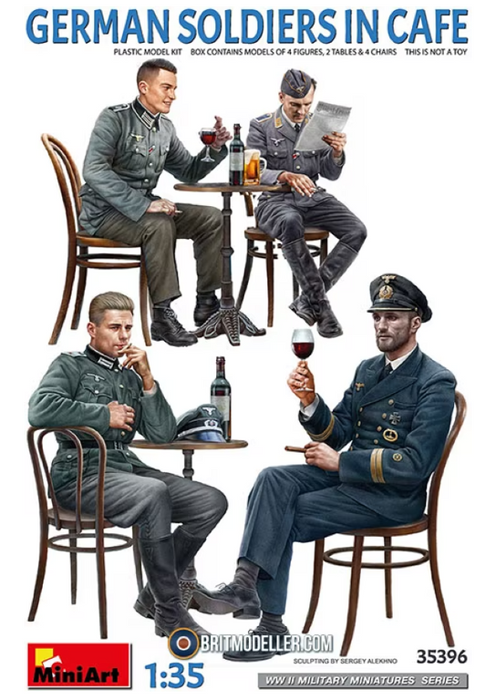 1/35 German Soldiers in Cafe. Miniart Figures